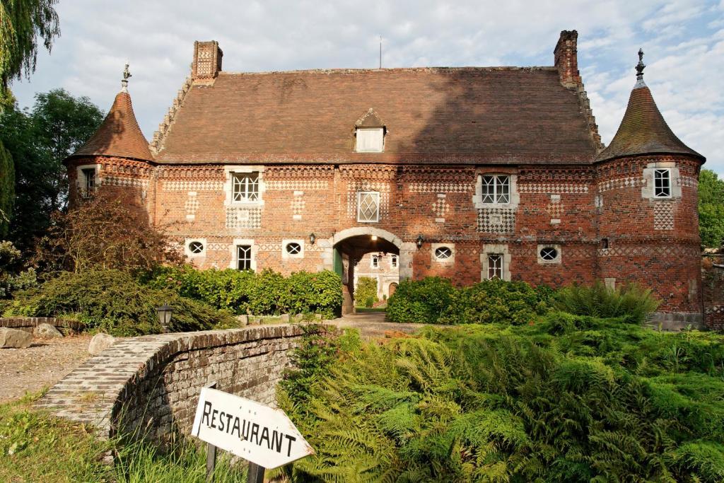 Auberge Du Manoir D'Archelles Arques-la-Bataille Экстерьер фото