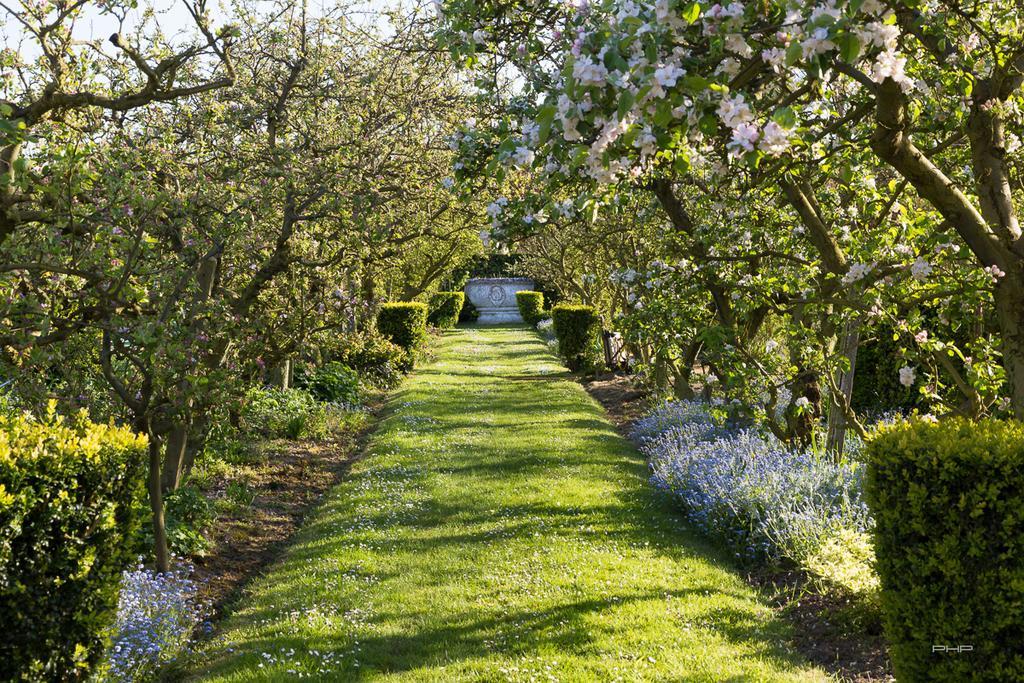 Auberge Du Manoir D'Archelles Arques-la-Bataille Экстерьер фото