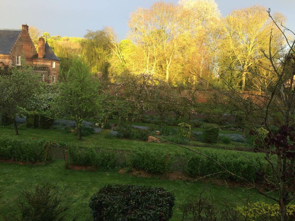 Auberge Du Manoir D'Archelles Arques-la-Bataille Экстерьер фото